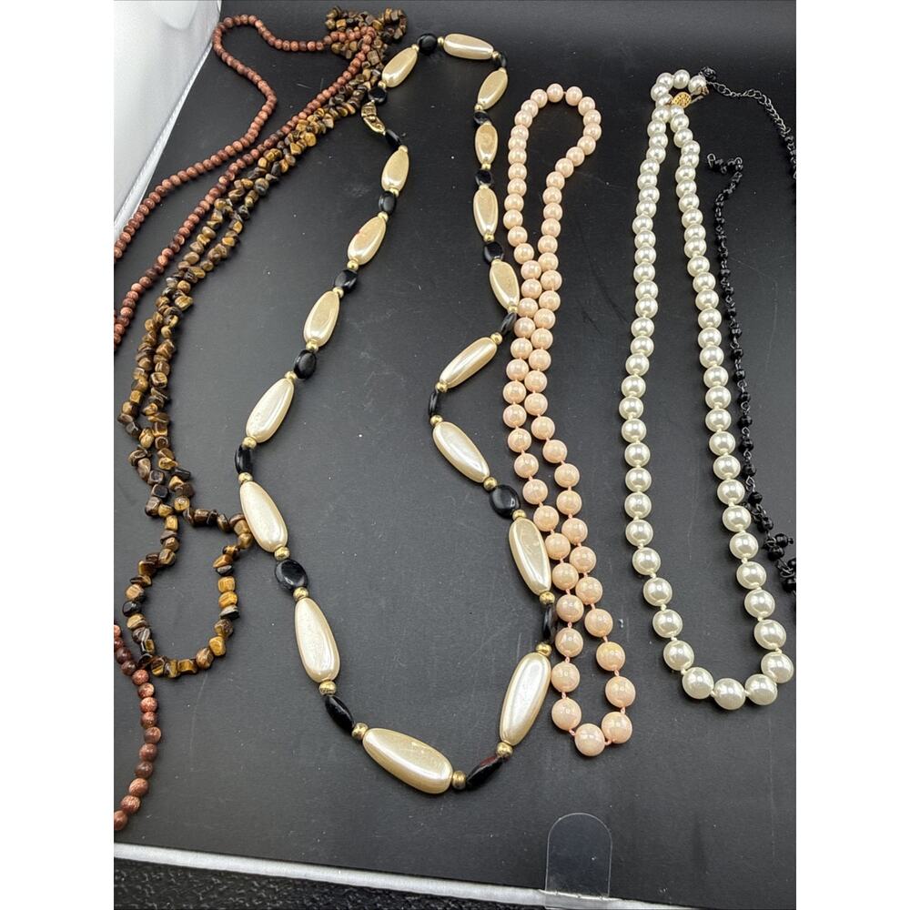 Lot Of 8 Fashion Jewelry Pieces - Picture 5 of 6